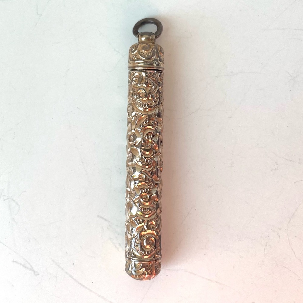 Rare Antique Victorian Gold Plated Repoussé Mechanical Pencil - Picture 6 of 14